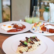 Cilantro Brunch and Bar