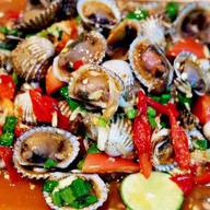 ไอริน_ข้าวคลุกน้ำพริก อัมพวัน