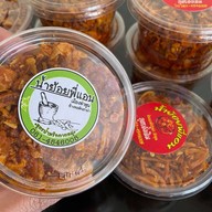 พี่แอน ขนมจีนน้ำย้อย ลำพูน