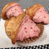 อัมพวาโฮมเมด (บ้านนิยมศิลป์)