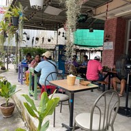 ก๋วยเตี๋ยวฮั้งเพ้งร้านเจ๊บุษ ถนนเก้ากิโล ปากซอยเขาน้ำซับ