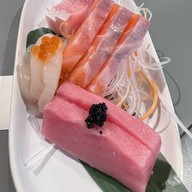 Yuzuki Izakaya & Sushibar The Twenty six