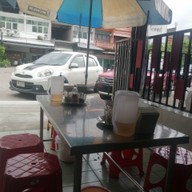 บรรยากาศ เย็นตาโฟศรีพิงค์ ช้างเผือก