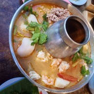 น้ำ ละ ยำ บางทราย