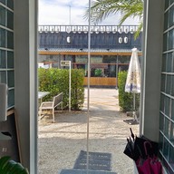 Box Bar Cafe & Dining