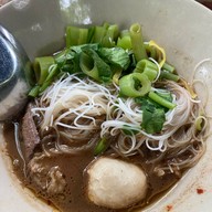 เรือนไทย ก๋วยเตี๋ยวเรือ