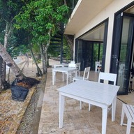 Seaview Sunset Beach Bar