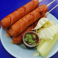 ไส้กรอกอีสาน ขนมจีบ ซาลาเปา บะจ่าง  ร้าน โชกุน ย่างให้ ตลาดพรหมพรณ์