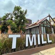 หน้าร้าน T Mill Restaurant & Cafe