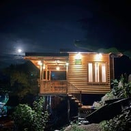เต้นท์ริมน้ำบ้านคีรีวงค์