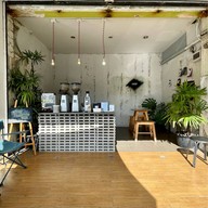 GRASP (1981 ESPRESSO BAR)