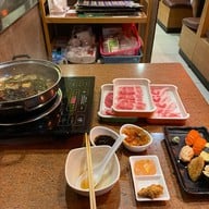 Shimi Shabu (ชิมิ ชาบู) -