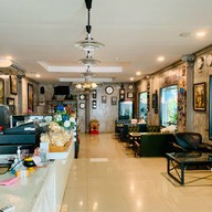 Valencia อ่างศิลา อ่างศิลา