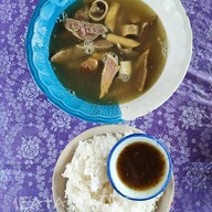 เมนูของร้าน เนื้อต้มเจ๊เหมา สะพานดำ
