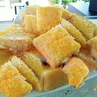 ปังนึ่งลาวา&ขนมบ้าบิ่น