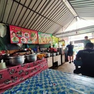 บรรยากาศ ขนมจีนแม่สมจิตร ข้าวมันไก่