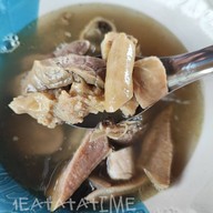 เมนูของร้าน เนื้อต้มเจ๊เหมา สะพานดำ