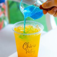 เมนูของร้าน เชรี่ เพสทรี ถนนโชตนา