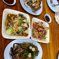 เมนูของร้าน ไก่ย่างเจ๊ไสว