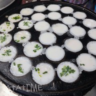 เมนูของร้าน ขนมครกทรงไทย หน้าวัดพลับ