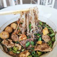 ก๋วยเตี๋ยวเรือนายยะ