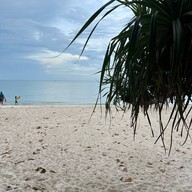 หาดหัวถนน