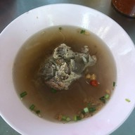 ก๋วยเตี๋ยวลูกชิ้นปลานายใบ้พระราม5 เชิงสะพานพระราม5ฝั่งนนท์