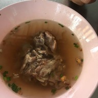 ก๋วยเตี๋ยวลูกชิ้นปลานายใบ้พระราม5 เชิงสะพานพระราม5ฝั่งนนท์