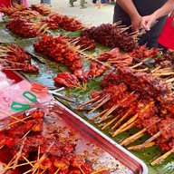 ไก่ย่าง ปากซอยน้องแดง