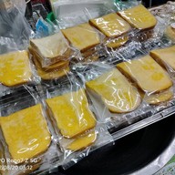 ปาท่องโก๋โบราณ-น้ำเต้าหู้ตลาดเจ้าพรหม