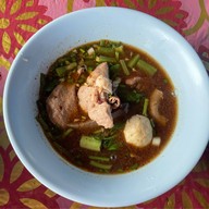 ก๋วยเตี๋ยวเรือเจ้นิด วัดรัตนชัย อยุธยา