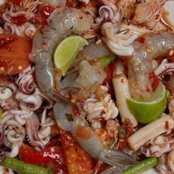 ส้มตำแกงลาว หมูสะเต๊ะป้าปุน ตลาดบางเขน