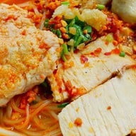 ครัวเส้นแกงร้อน ก๋วยเตี๋ยวต้มยำ&อาหารตามสั่ง  อ่อนนุช 34