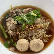 เมนูของร้าน เพลินพุง8ริ้ว ก๋วยเตี๋ยวเนื้อตุ๋น หมูตุ๋น-ไก่ตุ๋น อาหารตามสั่ง เจ้าเดียวในแปดริ้ว เจ้าเดียว ในแปดริ้ว