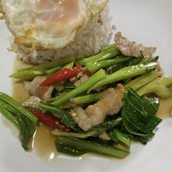 เมนูของร้าน หลงกลิ่นกะเพรา หลงกลิ่นกะเพรา