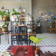 หมูปิ้ง ไก่ทอดกรอบ (Suntosa Cafe)