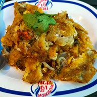 เมนูของร้าน หอยทอดเจ๊ฮวย ตลาดริมน้ำกลางคืน