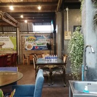 บรรยากาศ หอยทอดเจ๊ฮวย ตลาดริมน้ำกลางคืน