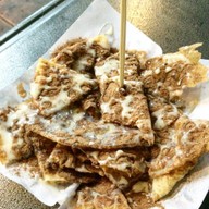 ปังนึ่งลาวา&ขนมบ้าบิ่น