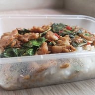 ราดหน้า ป๋าอู๊ดราดหน้ายอดผัก ดินแดง ป๋าอู๊ดราดหน้ายอดผัก ดินแดง