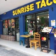 หน้าร้าน Sunrise Tacos สีลม