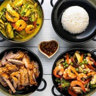 ข้าวแกงอู่ข้าว อู่น้ำ - ถนนราษฎร์อุทิศ1