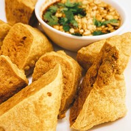 เมนูของร้าน บะหมี่มังกรคู่ หมู่บ้านเสรี 1