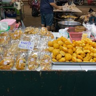 ปาท่องโก๋โบราณ-น้ำเต้าหู้ตลาดเจ้าพรหม