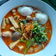 ก๋วยจั๊บญวนอุบลร้านโก้ ก๋วยจั๊บอุบลหมูยอแท้ ซุปกระดูกเล้งหอมๆ เจ้าแรกของโป่งไผ่ ลูกค้าที่สั่งผ่านแอพหากได้สินค้าไม่ครบไม่ถูกรบกวนโทรกลับทางร้านเพื่อชดเชยให้ได้ทันทีเลยนะครับขอบคุณมากครับ