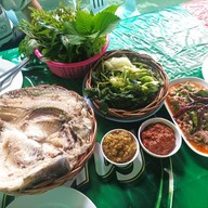 ร้านไผ่ลาบเป็ด
