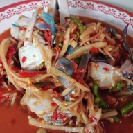 ส้มตำ จุดสกัดลาว เจ้ปราณี แซ่บยกนิ้ว