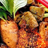 บ้านโมจิ บ้าบิ่น & เบเกอรี่ (การบินไทย ซ.12)