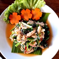 เมนูของร้าน กินปูดูวาฬ แหลมผักเบี้ย เพชรบุรี