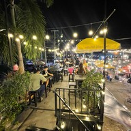 ฮิปสเตอร์สเต็ก (อยู่ในตลาดโรงสี) สาขารังสิตคลอง1